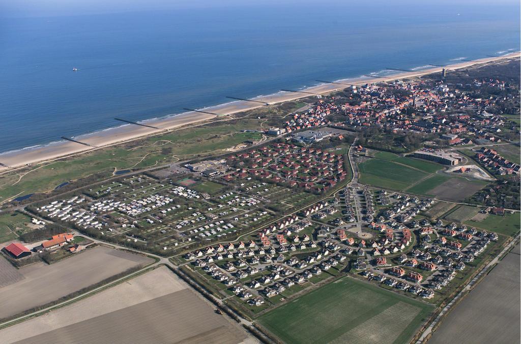 Roompot Hof Domburg Bagian luar foto