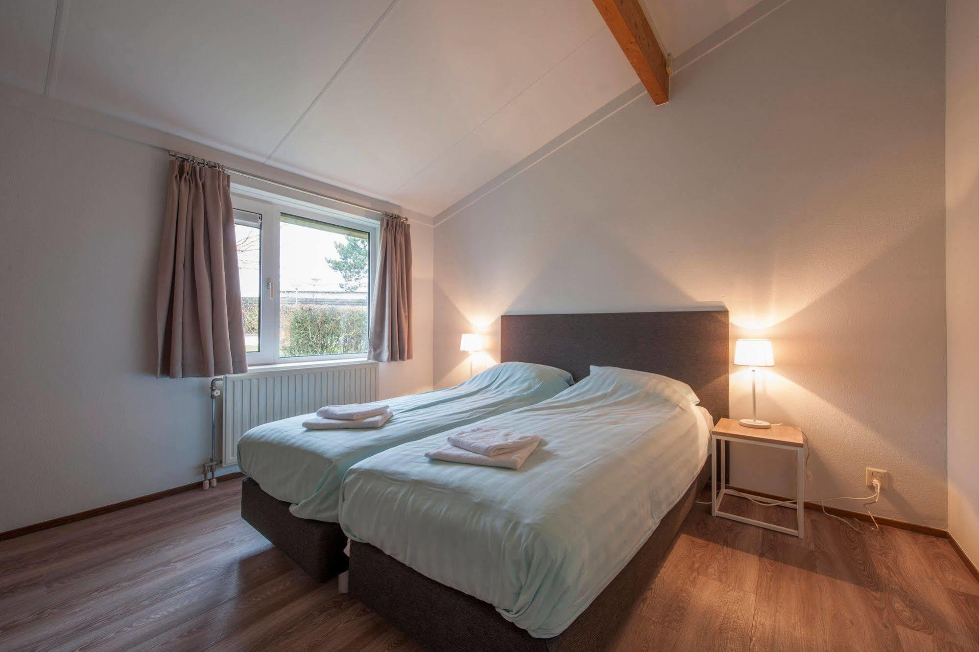 Roompot Hof Domburg Bagian luar foto